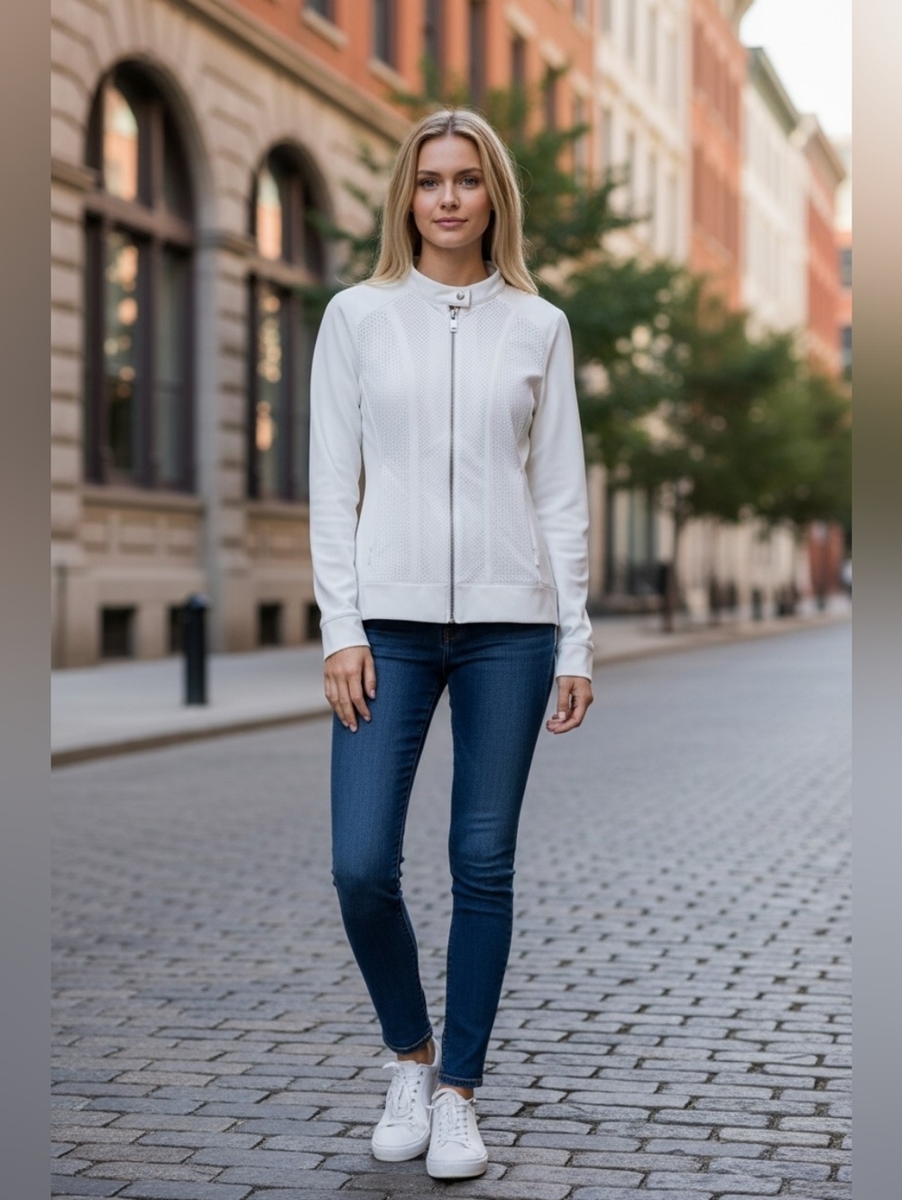 Lululemon Women's Size Small Petite Bone Zip Up Top Gym Running Work Out